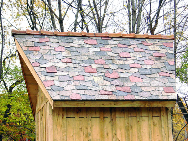 Styles of Slate Roof Installations: Ragged Butt Style