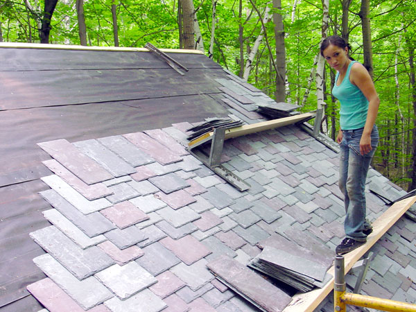 Styles of Slate Roof Installations: Staggered Butt Style