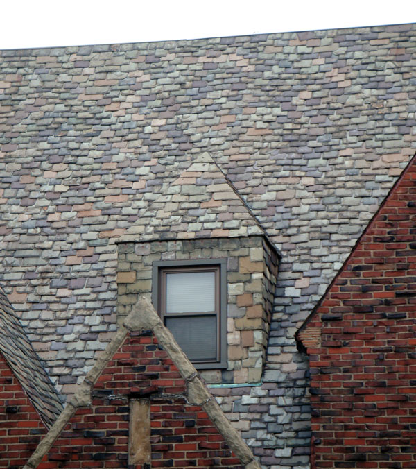 Styles of Slate Roof Installations: Staggered butt and mixed colors